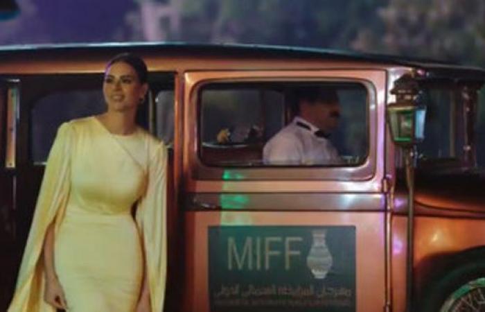 "مهرجان المزاريطة".. لماذا تصدر مسلسل "الكبير أوي" منصات التواصل الاجتماعي؟! "مهرجان المزاريطة".. لماذا تصدر مسلسل "الكبير أوي" منصات التواصل الاجتماعي؟!
