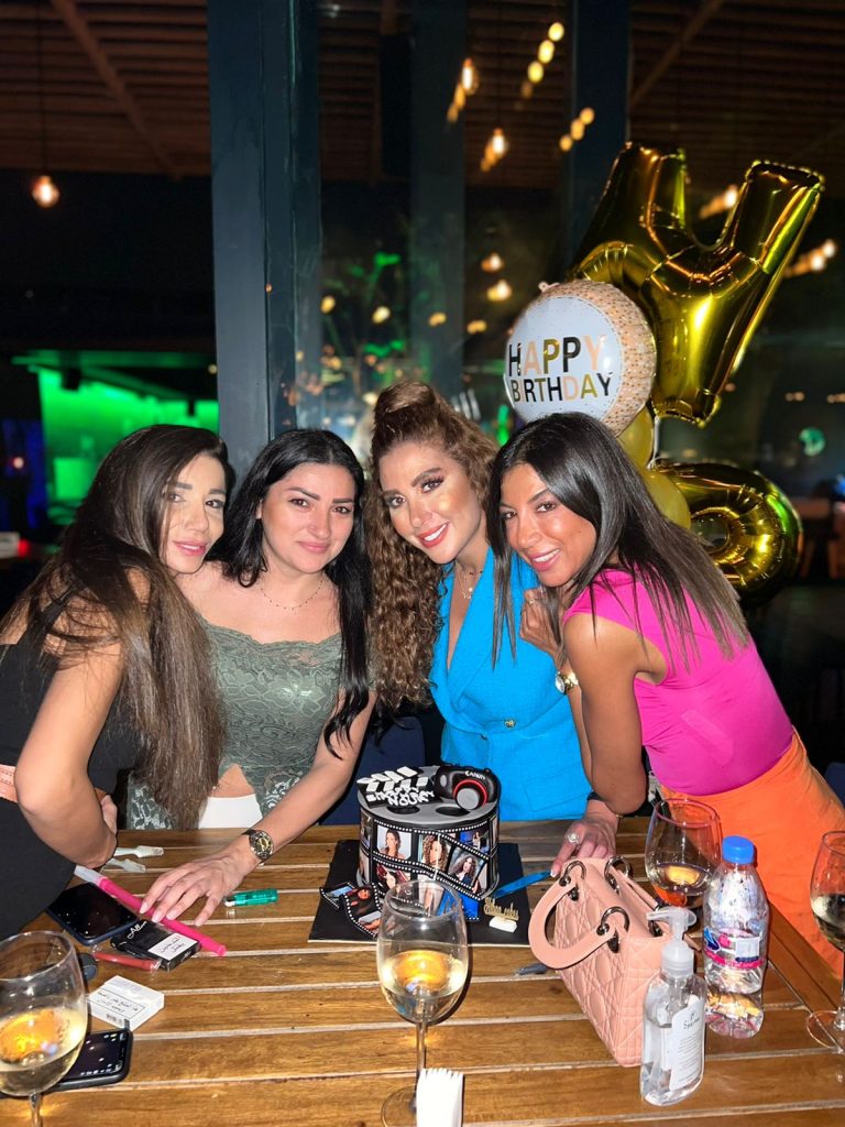 نور صعب تحتفل بعيد ميلادها وسط أجواء سعيدة