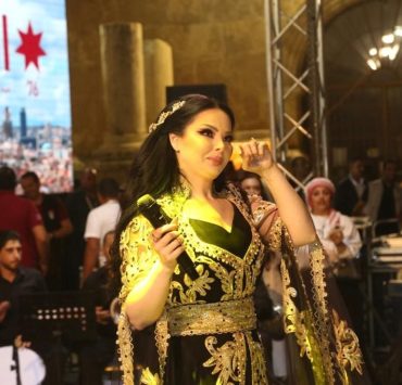 دموع ديانا كرزون تسرق الانظار في حفلها بذكرى الاستقلال بالأردن