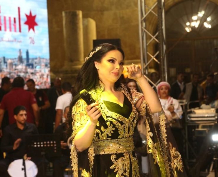 دموع ديانا كرزون تسرق الانظار في حفلها بذكرى الاستقلال بالأردن