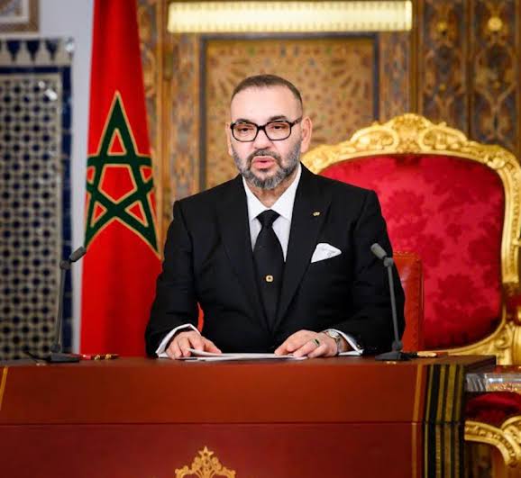 ملك المغرب يعزي في وفاة خليفة بن زايد ويستحضر خصاله