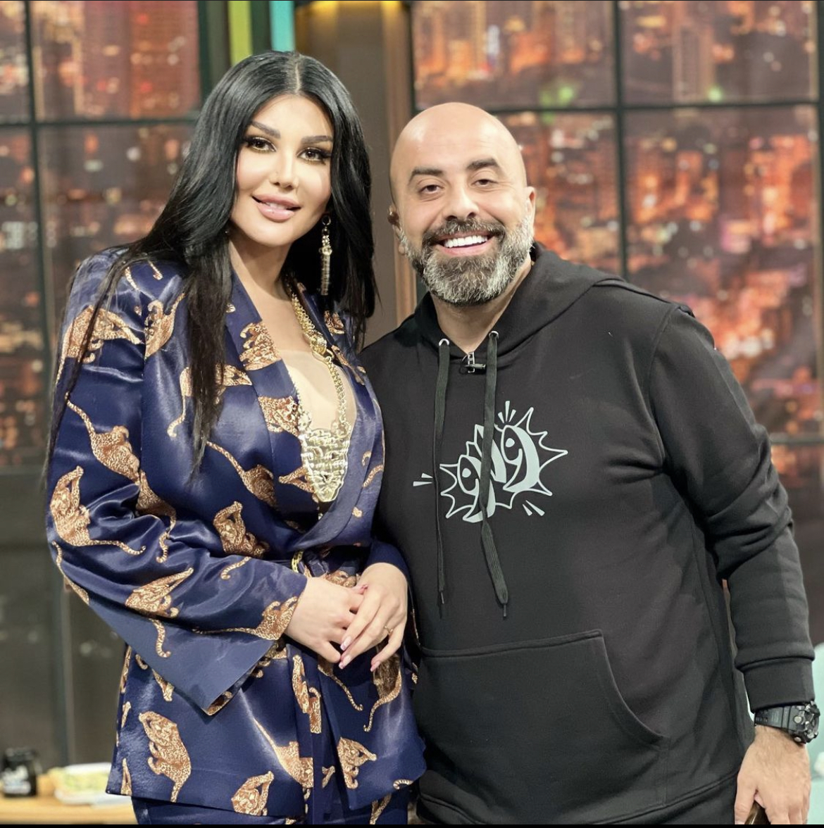 جيني اسبر تمزق صور هؤلاء الفنانين