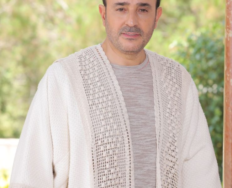 أمير الطرب العربي صابر الرباعي يطلق أغنية "سلملي"