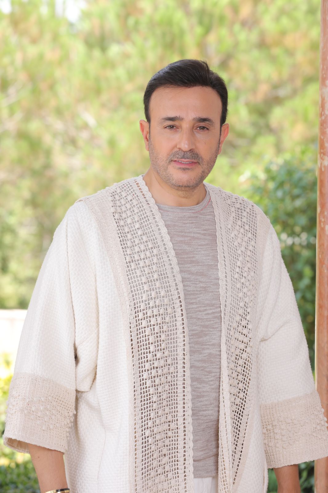 أمير الطرب العربي صابر الرباعي يطلق أغنية "سلملي"
