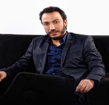 طارق لطفي.. يغوص في عالم الجريمة بـ"الدفعة"