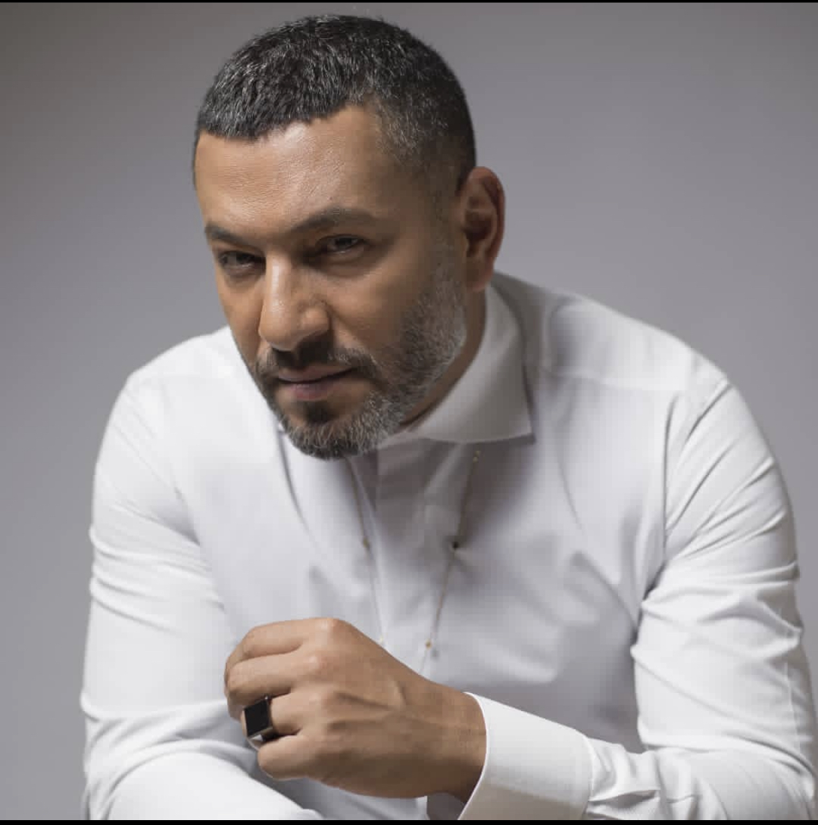زياد برجي يخرج عن صمته ويرد على اليسا