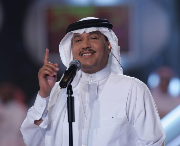 منديل لـ “محمد عبده” بسعر 8 آلاف دولار!