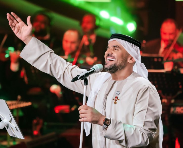 حسين الجسمي يسجل حفلاً تاريخياً أمام عشرات الآلاف داخل المسرح وخارجه بحفل خريف ظفار