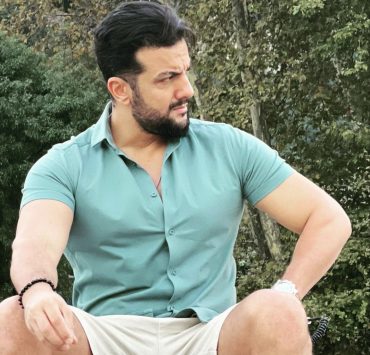 طلال مارديني.. كاتباً وبطلاً لمسلسل "الدكتورة"