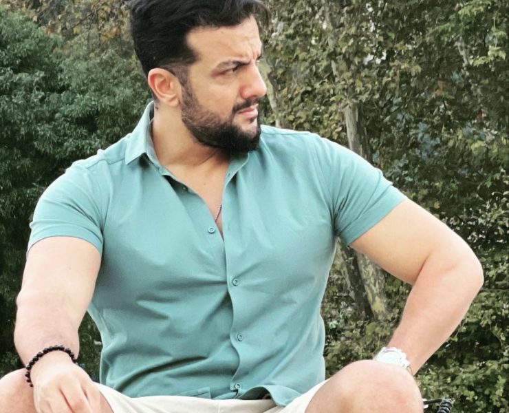 طلال مارديني.. كاتباً وبطلاً لمسلسل "الدكتورة"