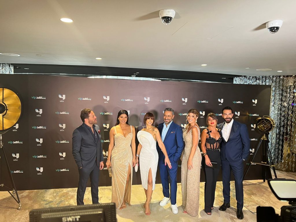 صور التقطتها ارتيسيتا أثناء تواجدها في حفل افتتاح "ستيليتو"