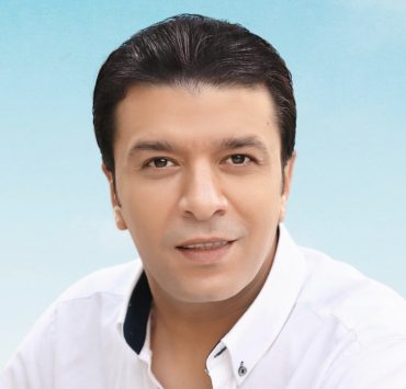 مصطفى كامل يستدعي هاني شاكر للتحقيق!