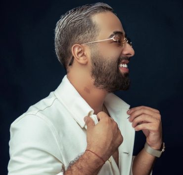 سليم كرافاطا يروي مواجع الغرام في "سمحلي"