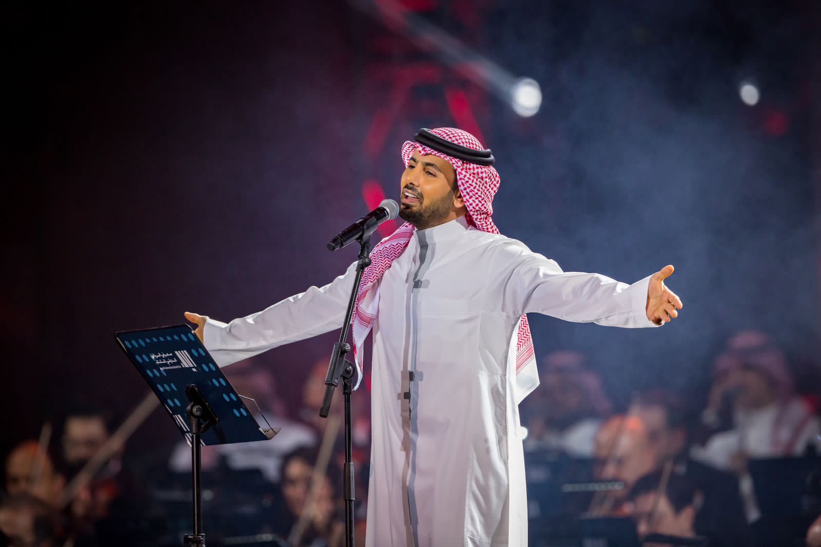فؤاد عبد الواحد يبدع في حفل أمسية عبد الرحمن بن مساعد في الرياض