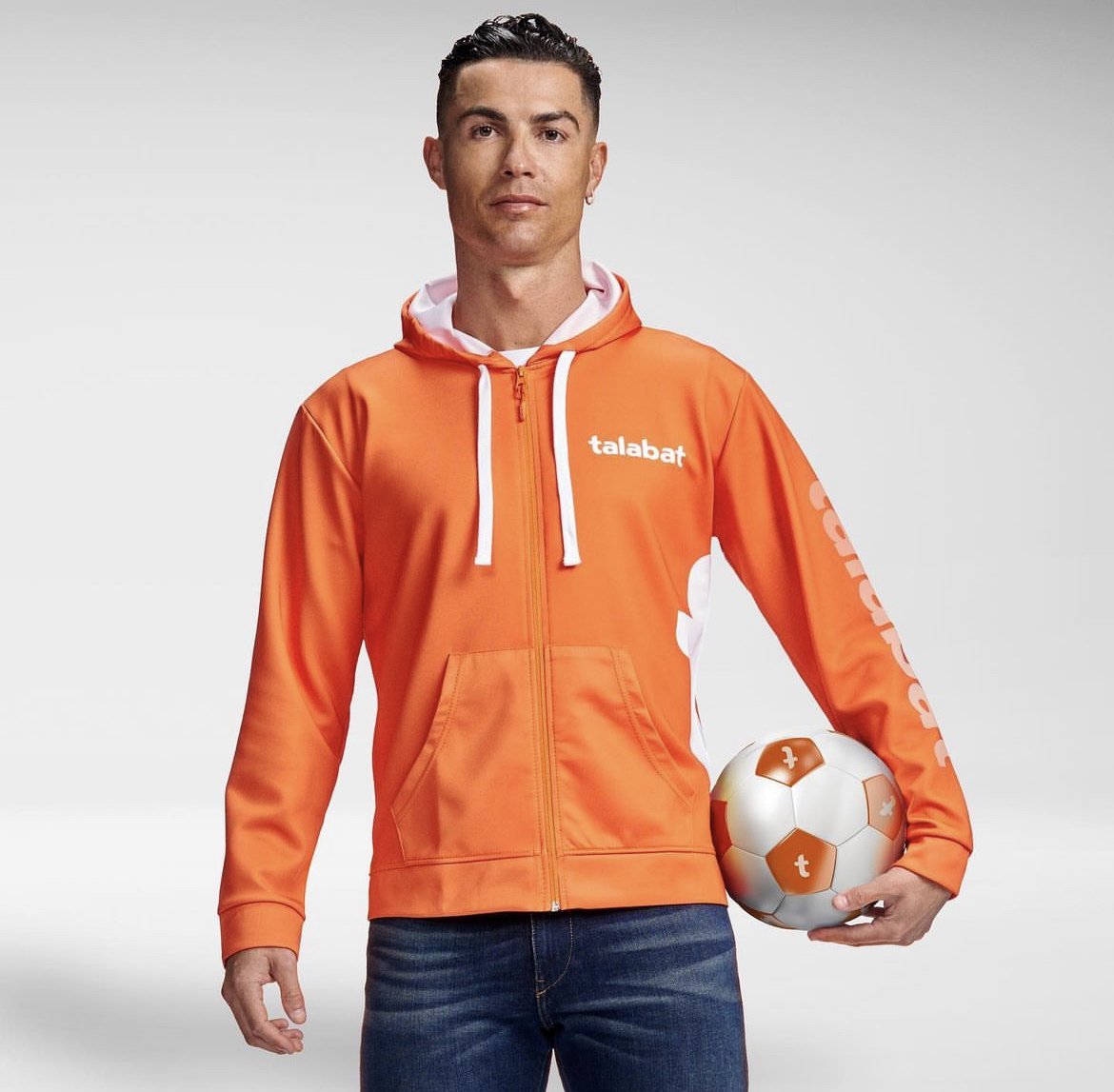 خبر صادم لمحبيه.. كريستيانو رونالدو يغادر مانشستر يونايتد