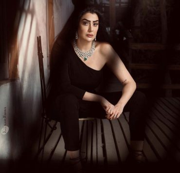 غادة عبد الرازق تطلب من هيفاء وهبي عدم الانصات للشائعات