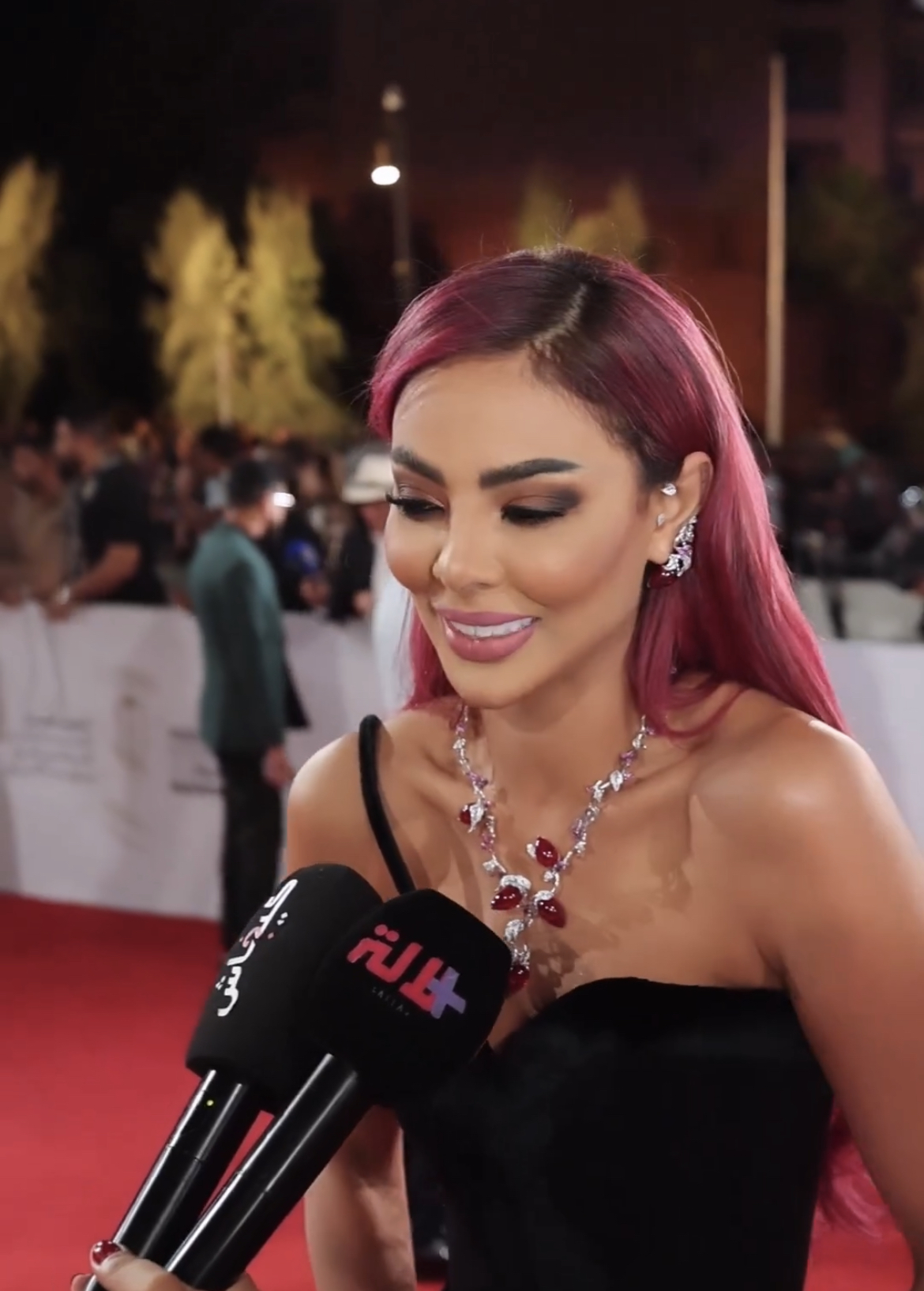 غيثة لحمامصي تخطف الأنظار بإطلالتها الجميلة