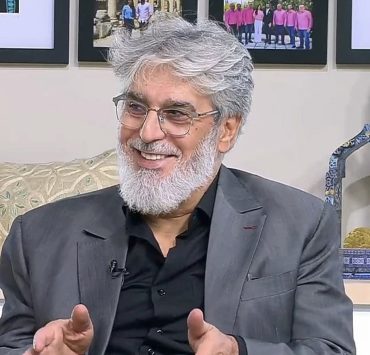 عباس النوري وزوجته بصورة تعود لأكثر من ثلاثين عام