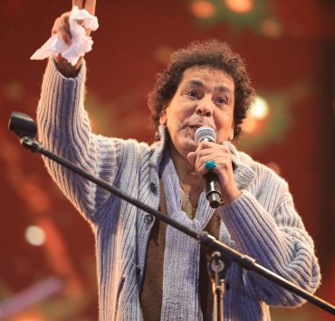 منير يتألق في رأس السنة بحفل عالمي .. وريهام سعيد تشعل حماس الجمهور