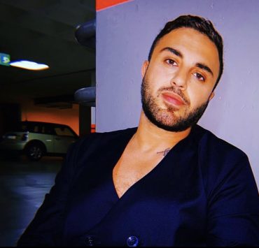 بمناسبة الأعياد المجيدة.. جاد شويري يعتذر من وليد توفيق