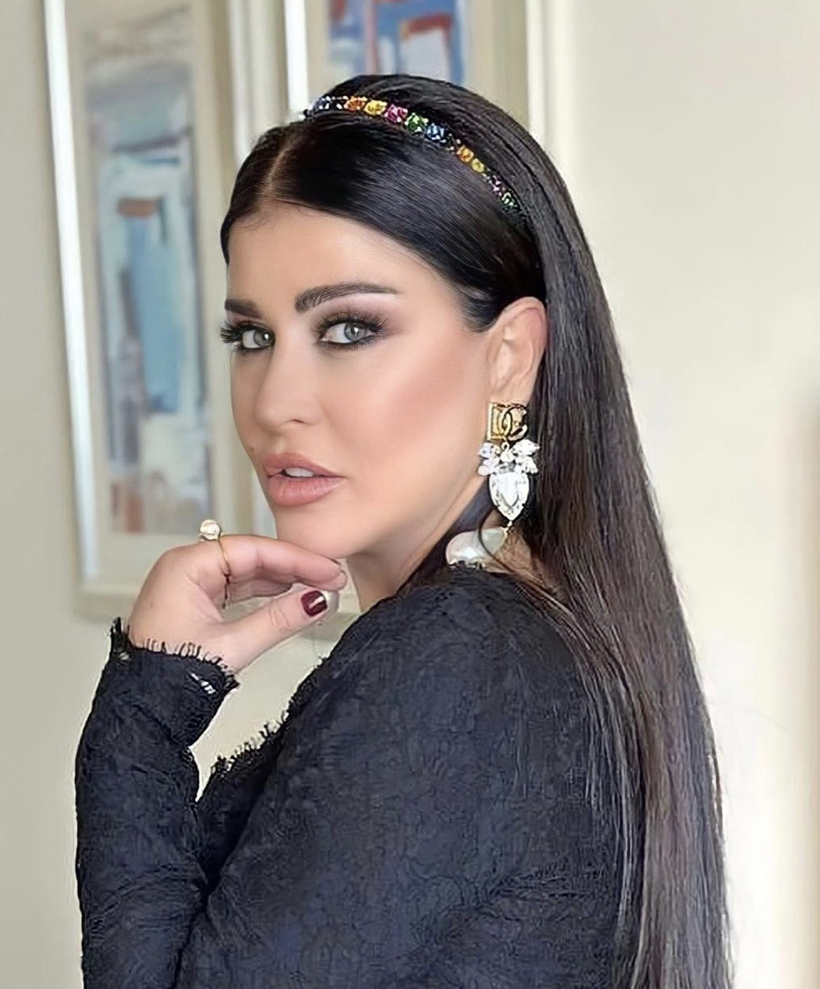 جومانا مراد "الله يتلطف بالناس يلي تحت الركام"