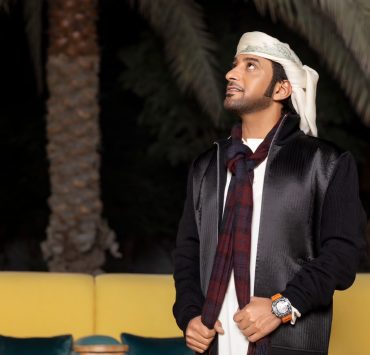 عيضة المنهالي يتغنى أشعار نهيان بن زايد ويتصدر التريند