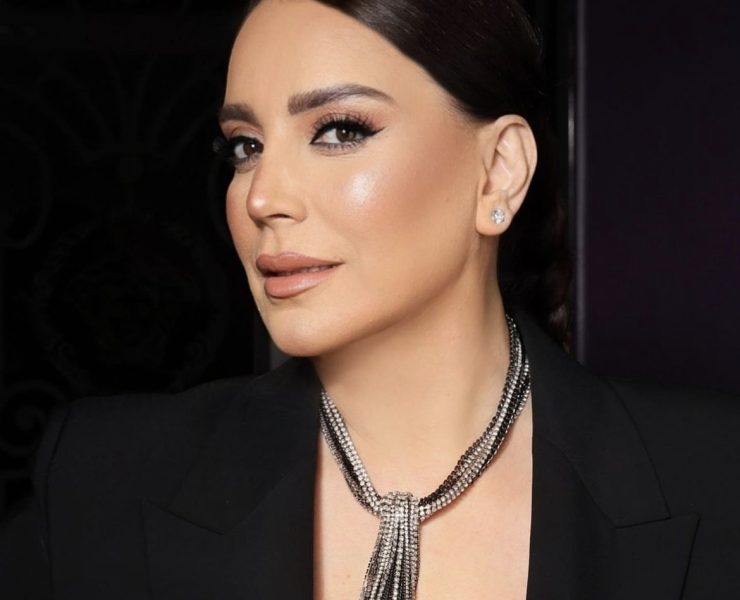 شكران مرتجى تعايد المرأة بكلمات مؤثرة