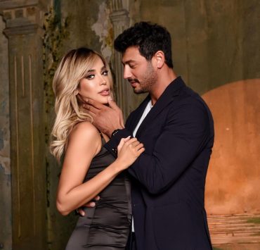 بفضل "واحد".. كريمة غيث تحتفل