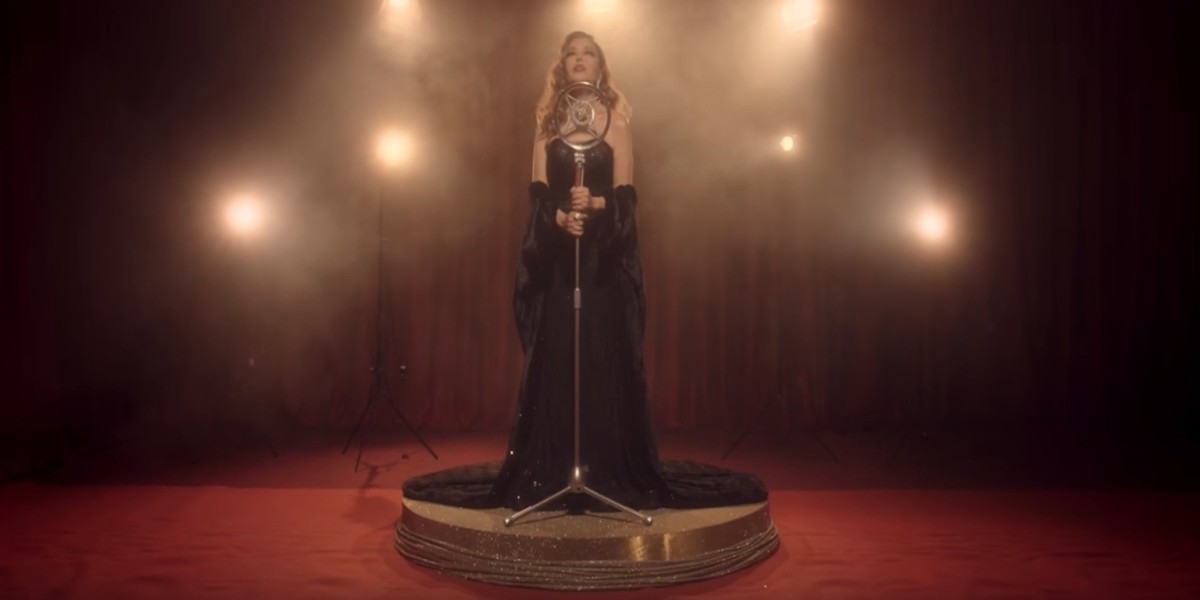 سميرة سعيد تروج لـ "زعلنا من بعض"