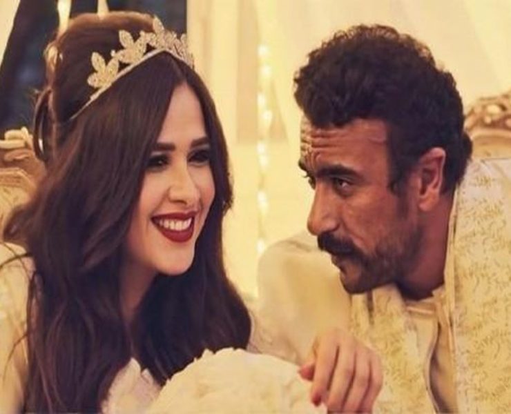 لقاء يجمع أحمد العوضي وياسمين عبد العزيز لقاء يجمع أحمد العوضي وياسمين عبد العزيز