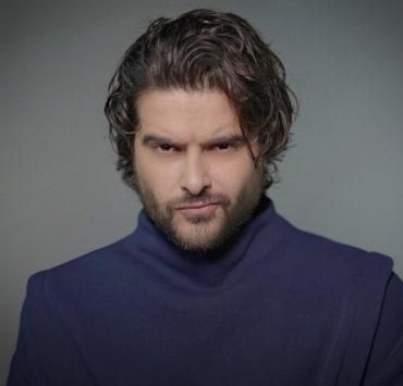 ناصيف يقع في الفخ ويقول "دانييلا"