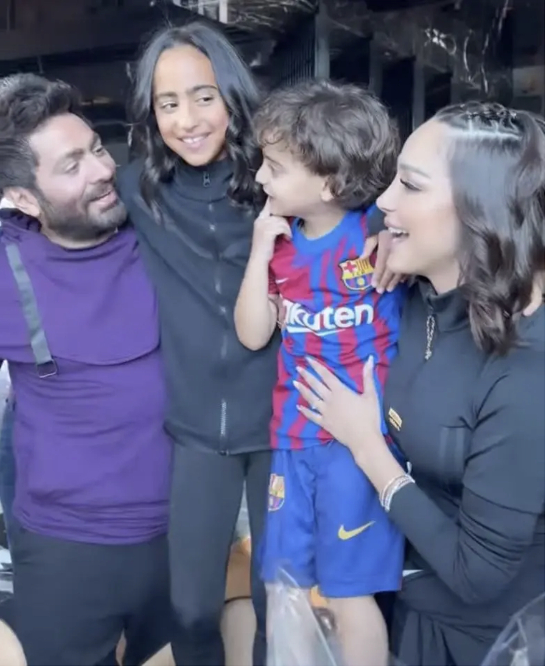 مجدداً.. تامر حسني وبسمة بوسيل معاً في مناسبة عائلية