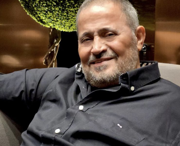 الوسوف يوثق حفاوة استقباله في مصر