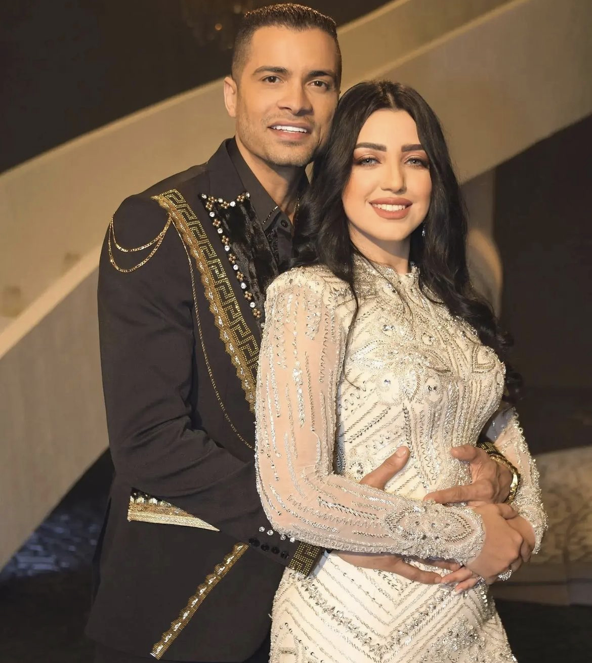 حسن شاكوش يرد على زوجته بعد بوحها للعلن بخلافهما