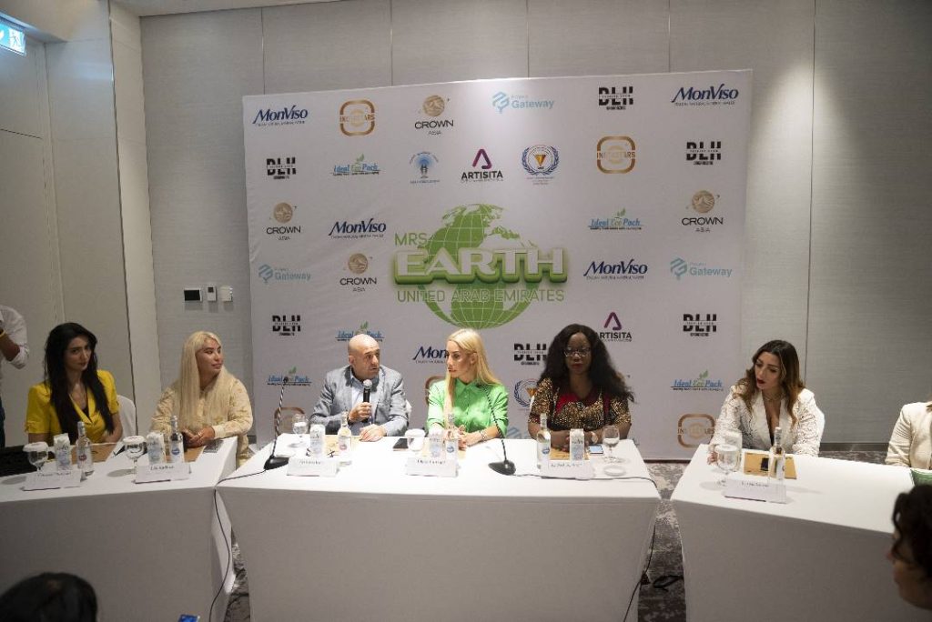 ملكة جمال الكرة الأرضية لأول مرة بدبي