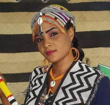 مقتل فنانة شهيرة على يد مسلحين