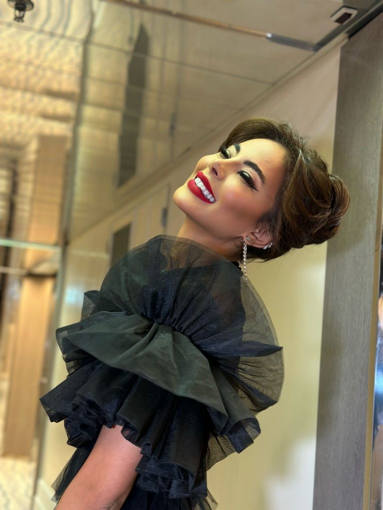 غيثة الحمامصي تسرق الأنظار في مهرجان "كان" -صورة