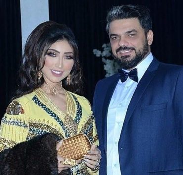 بعد تجاهل دنيا بطمة له.. محمد الترك يدعم النجمة أسماء لمنور-صورة