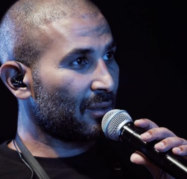 أحمد سعد يرد على عمرو مصطفى "احنا قصّرنا معاك في حاجة"
