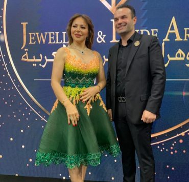 سوزان نجم الدين بإطلالة من توقيع ياسر البيك