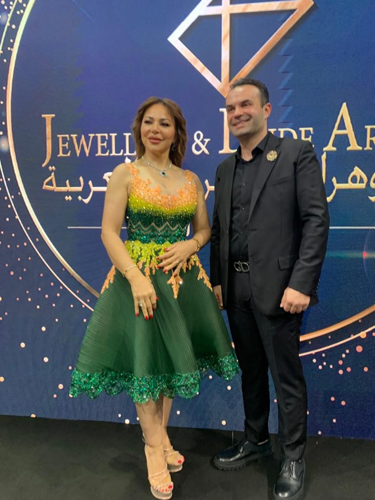 سوزان نجم الدين بإطلالة من توقيع ياسر البيك