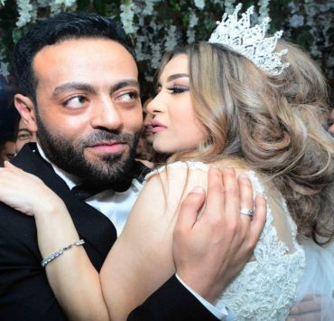 رسميا.. طلاق الفنان تامر عاشور وسمر أبو شقة