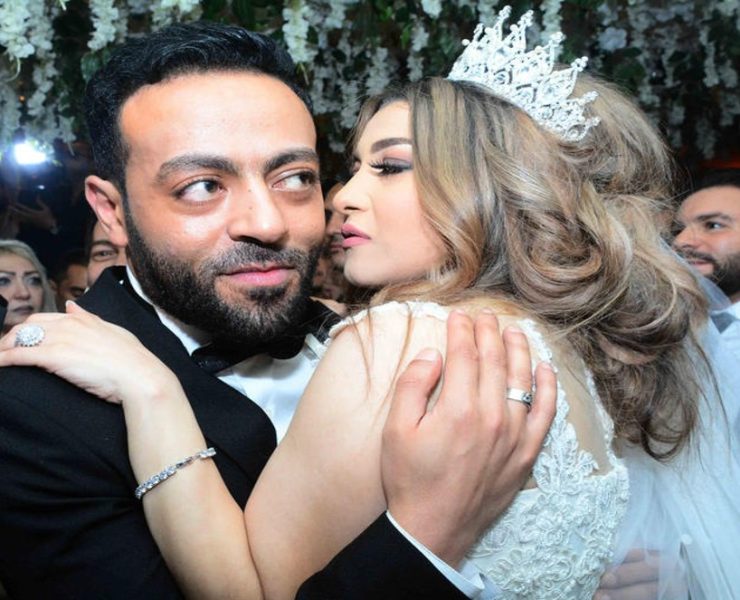 رسميا.. طلاق الفنان تامر عاشور وسمر أبو شقة