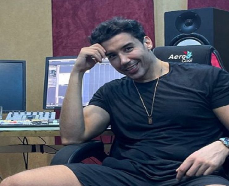 عادل إشبي يشوق جمهوره لجديده الفني