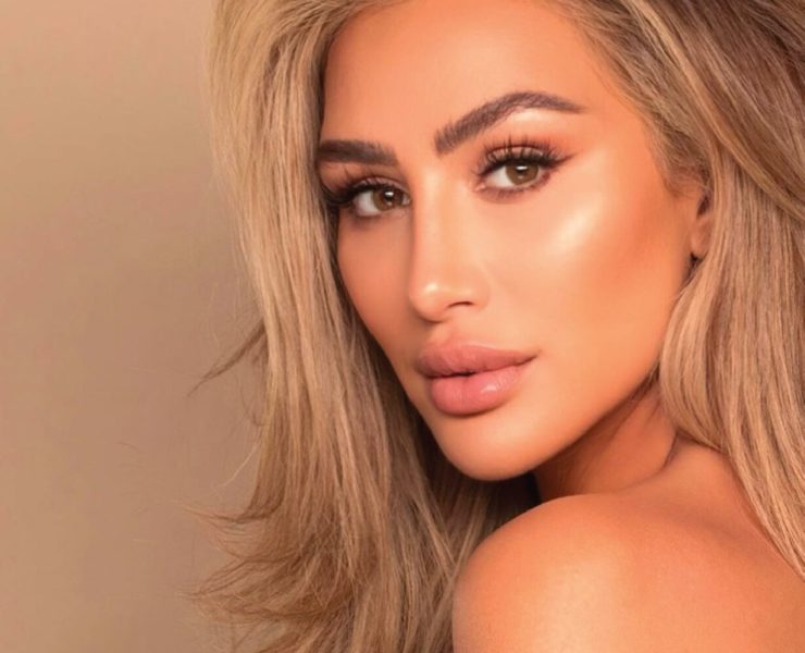مايا دياب تروج لألبومها الجديد مستعينة بأول ألبوماتها!