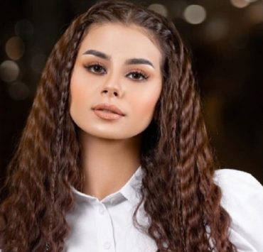 هل عادت منة عرفة لطليقها محمود المهدي؟