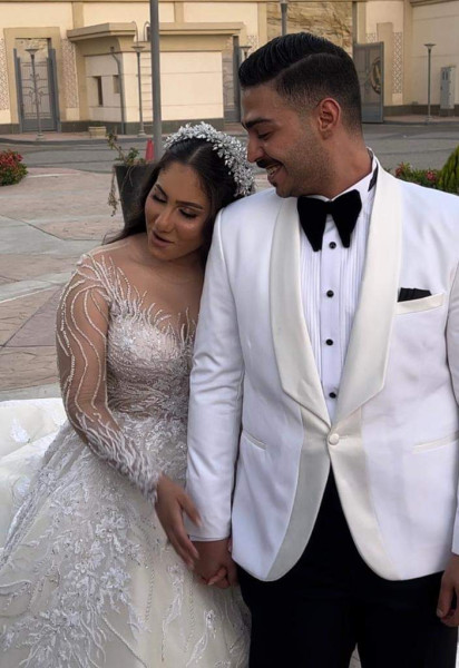 بالصور.. نجمة "أراب غوت تالنت" تُزف لحبيبها