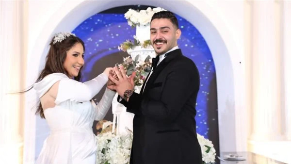 بالصور.. نجمة "أراب غوت تالنت" تُزف لحبيبها