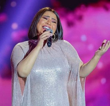 بعد الجدل.. شيرين ترد على شائعة انتحارها