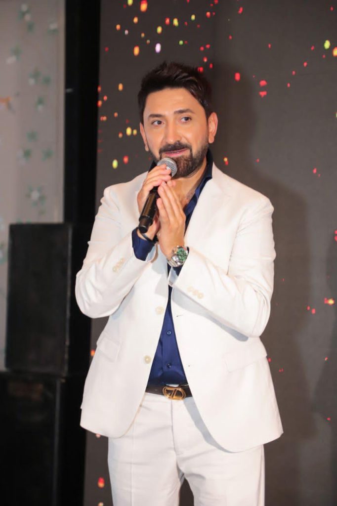 سامر كابرو .. ليلته متوجة بالاحتفالات